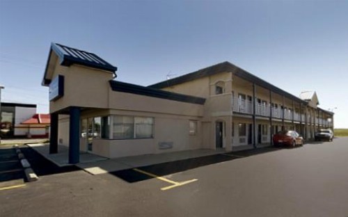 Executive Inn - image 8