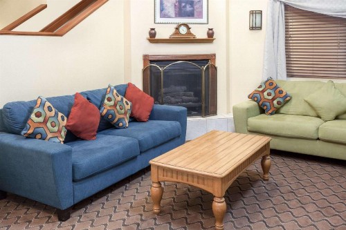 Baymont by Wyndham Fort Wayne - image 24