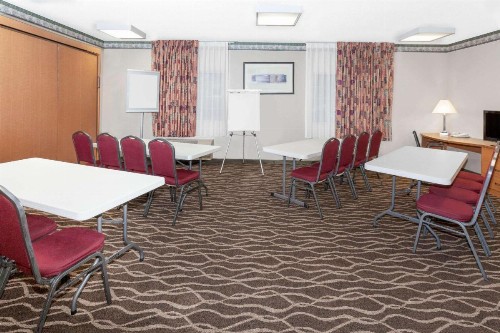 Baymont by Wyndham Fort Wayne - image 34