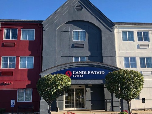Candlewood Suites Fort Wayne - NW an IHG Hotel