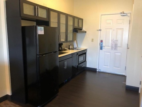 Candlewood Suites Fort Wayne - NW an IHG Hotel - image 33