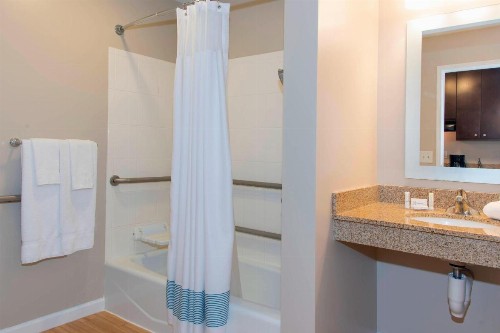 TownePlace Suites Fort Wayne North - image 12
