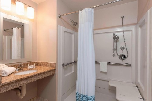 TownePlace Suites Fort Wayne North - image 13