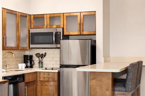 Staybridge Suites Fort Wayne an IHG Hotel - image 42
