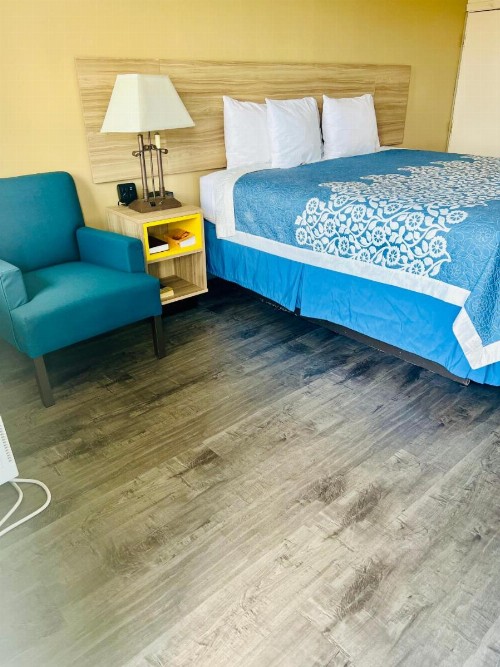 Days Inn by Wyndham Fort Wayne - image 27