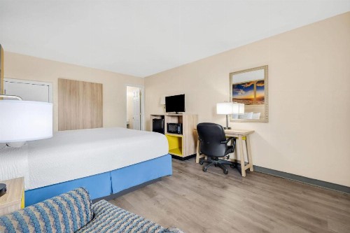 Days Inn by Wyndham Fort Wayne - image 30