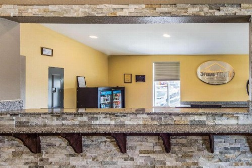 Suburban Extended Stay Hotel Fort Wayne - image 2
