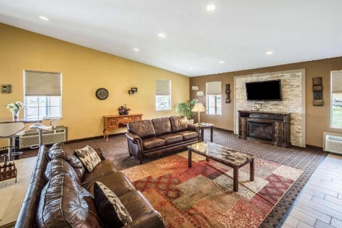 Suburban Extended Stay Hotel Fort Wayne - image 14
