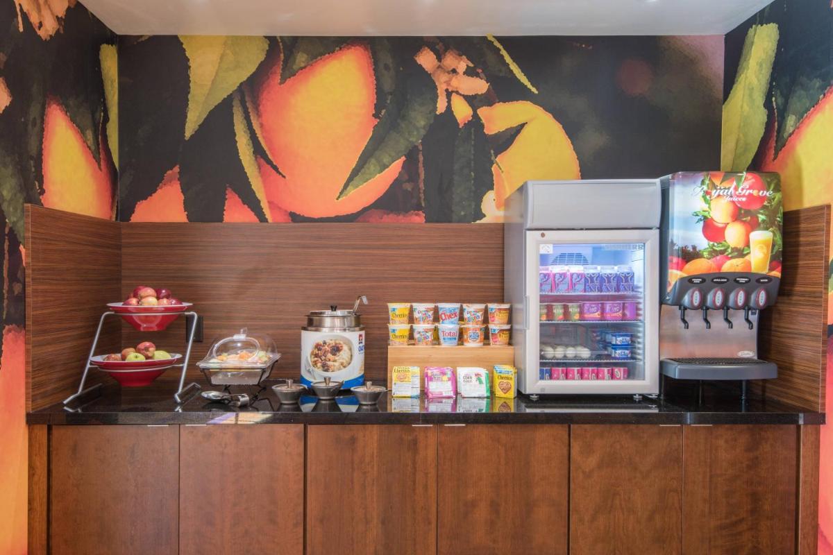 Fairfield Inn & Suites by Marriott Fort Wayne Southwest - image 2