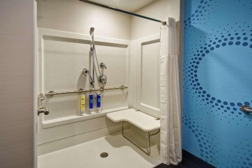 Tru By Hilton Fort Wayne - image 33