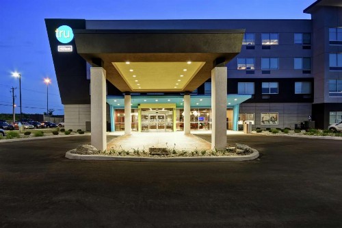 Tru By Hilton Fort Wayne - image 5