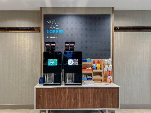 Holiday Inn Express & Suites - Fort Wayne North an IHG Hotel - image 32