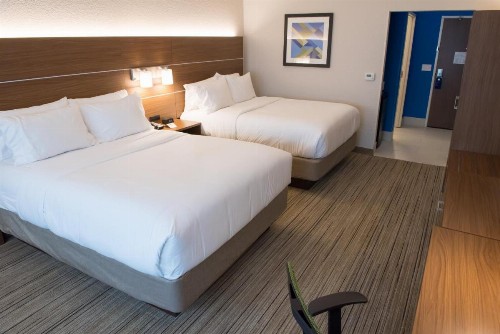 Holiday Inn Express & Suites - Fort Wayne North an IHG Hotel - image 36
