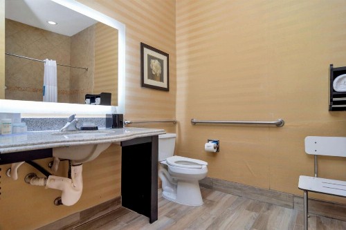 Hampton Inn & Suites Fort Worth-Fossil Creek - image 40