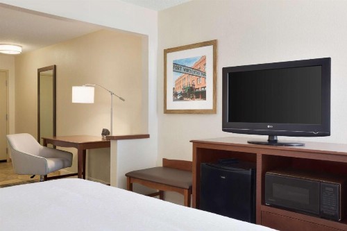 Hampton Inn Fort Worth Southwest Cityview - image 13