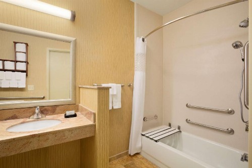 Hampton Inn Fort Worth Southwest Cityview - image 21