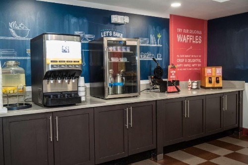 Hampton Inn & Suites Fort Worth-West-I-30 - image 7