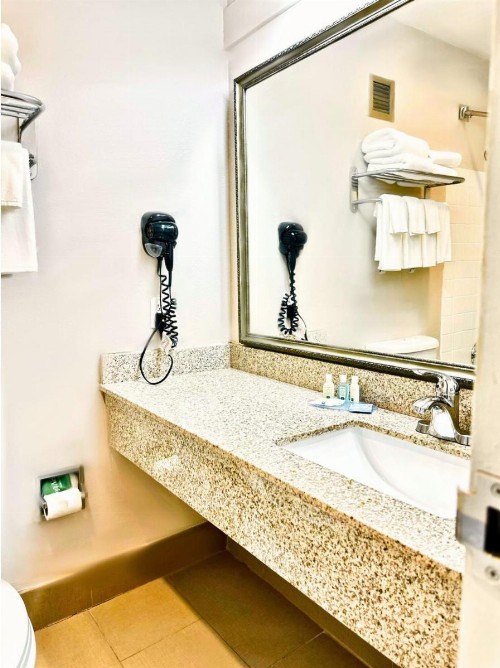 Stay Express Hotel - image 17