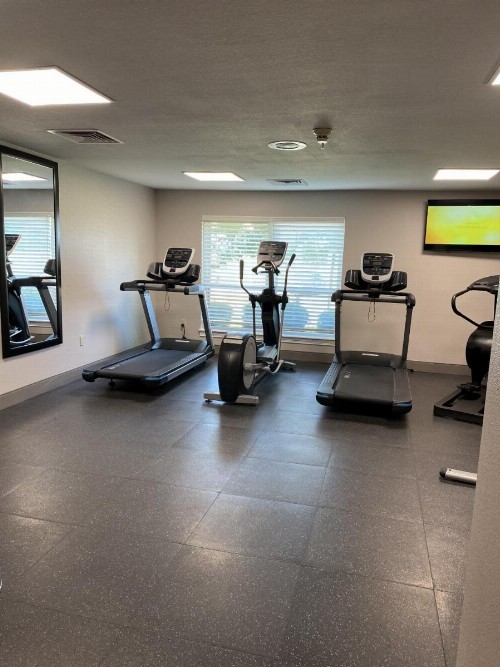 Country Inn & Suites by Radisson Fort Worth TX - image 7