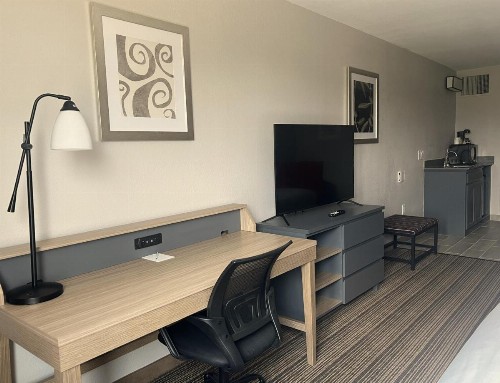 Country Inn & Suites by Radisson Fort Worth TX - image 9