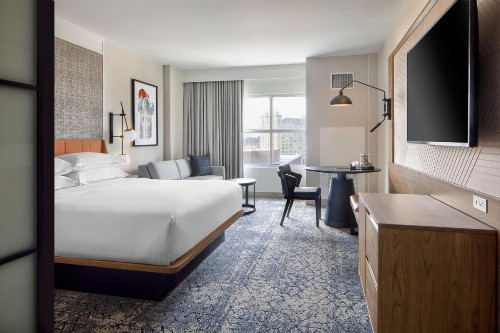 Sheraton Fort Worth Downtown Hotel - image 1