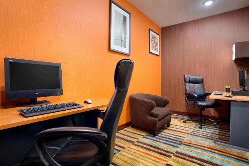 Fairfield Inn & Suites Fort Worth University Drive - image 15