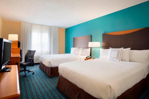 Fairfield Inn & Suites Fort Worth University Drive - image 9