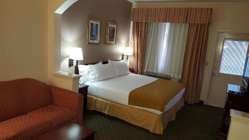 Country Inn & Suites by Radisson Fort Worth West l-30 NAS JRB - image 20