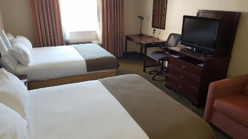 Country Inn & Suites by Radisson Fort Worth West l-30 NAS JRB - image 30