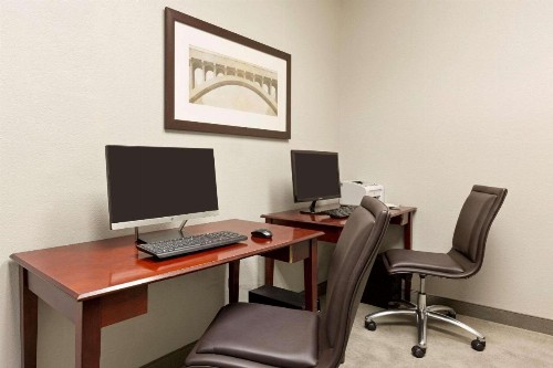 Country Inn & Suites by Radisson Fort Worth West l-30 NAS JRB - image 38