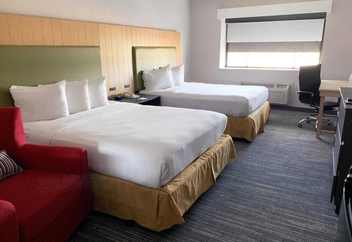 Country Inn & Suites by Radisson Fort Worth West l-30 NAS JRB - image 5