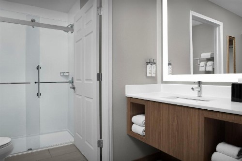 Staybridge Suites West Fort Worth an IHG Hotel - image 9