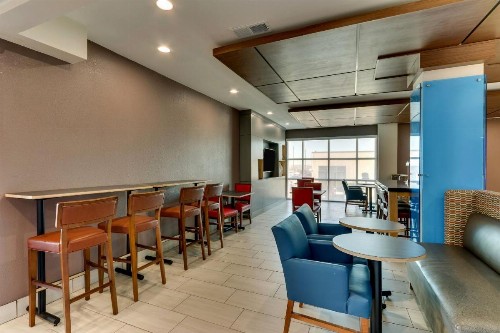 Holiday Inn Express Lake Worth NW Loop 820 an IHG Hotel - image 10