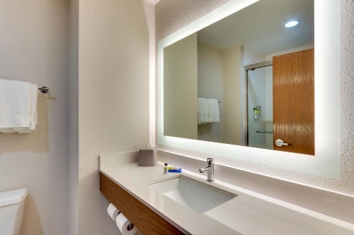 Holiday Inn Express Lake Worth NW Loop 820 an IHG Hotel - image 13