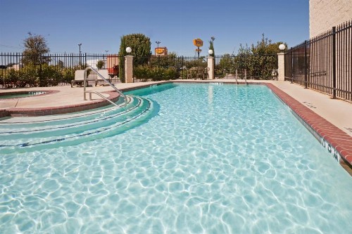 Holiday Inn Express Lake Worth NW Loop 820 an IHG Hotel - image 23