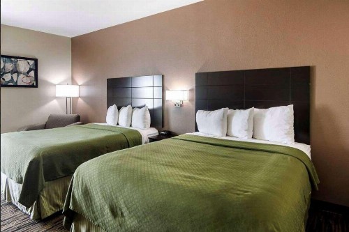 Days Inn by Wyndham Fort Worth North / Fossil Creek - image 11