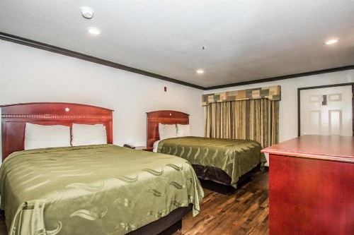Americas Best Value Inn Fort Worth - image 10