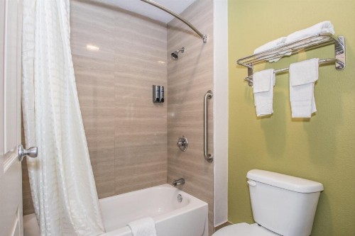 Americas Best Value Inn Fort Worth - image 23