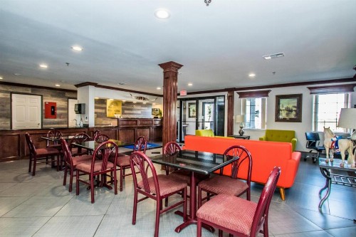 Americas Best Value Inn Fort Worth - image 5