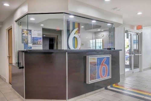 Motel 6-Fort Worth TX - Burleson - image 2