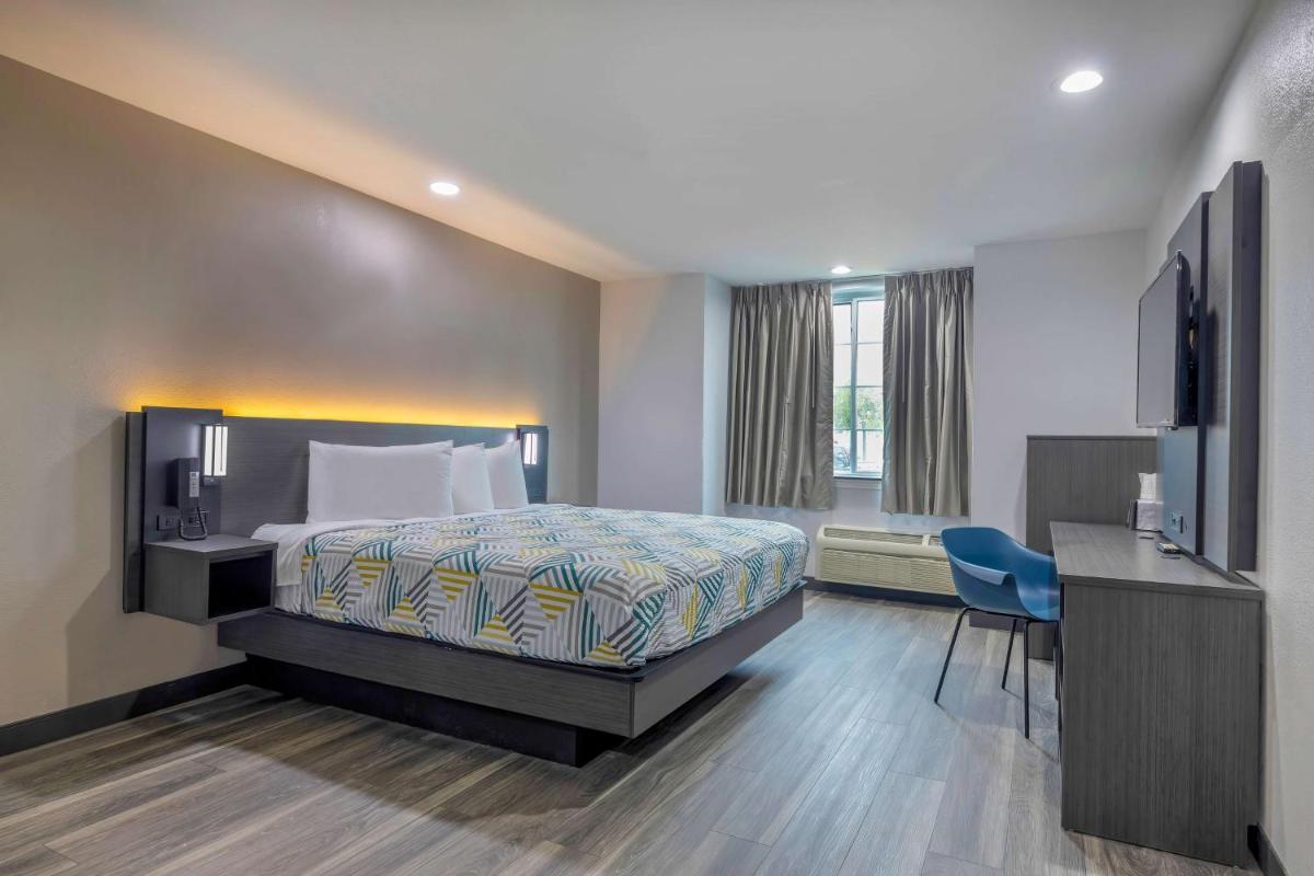 Motel 6-Fort Worth TX - Burleson - image 4