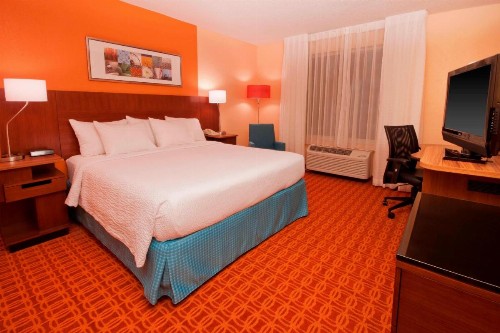 Fairfield by Marriott Inn & Suites Fossil Creek - image 28