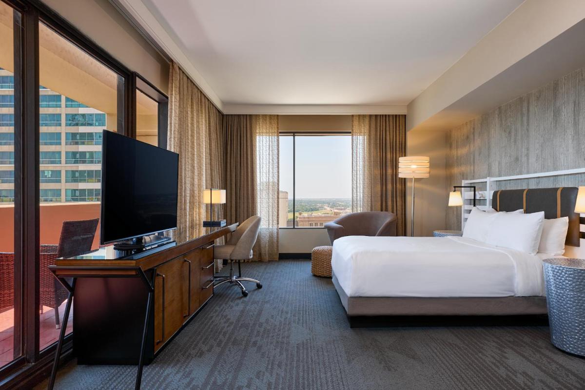 The Worthington Renaissance Fort Worth Hotel - image 4