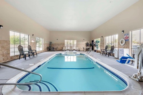 Comfort Inn & Suites - image 35