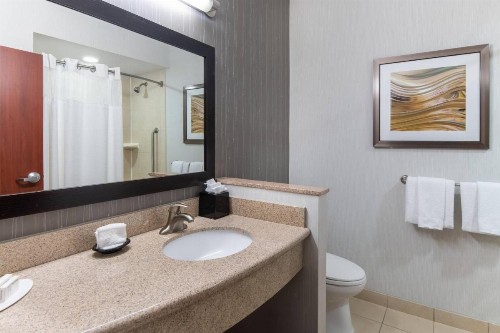 Courtyard Fort Worth West at Cityview - image 19