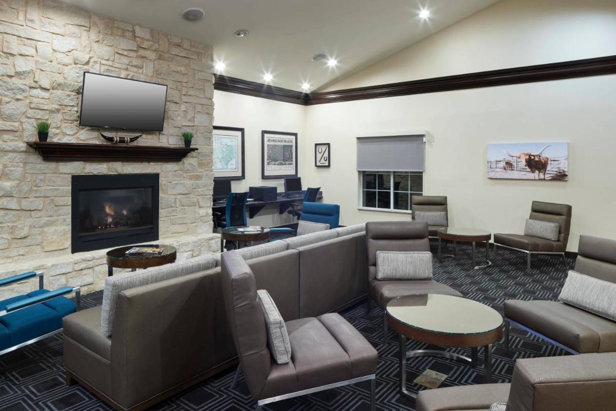 TownePlace Suites Fort Worth Downtown - image 4