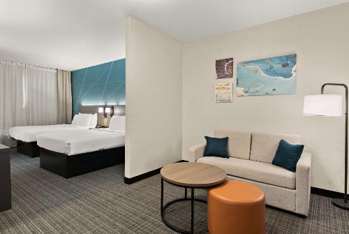 Comfort Suites North Fossil Creek - image 17