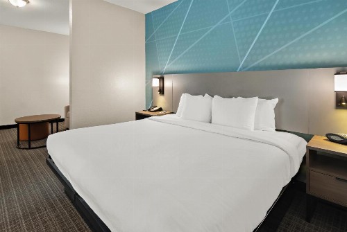Comfort Suites North Fossil Creek - image 31