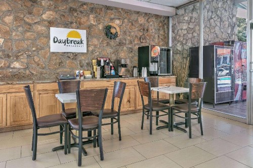 Days Inn by Wyndham South Fort Worth - image 14