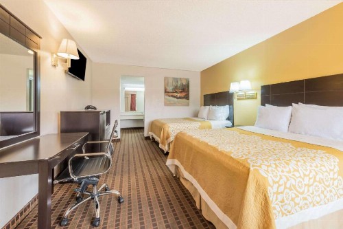 Days Inn by Wyndham South Fort Worth - image 24